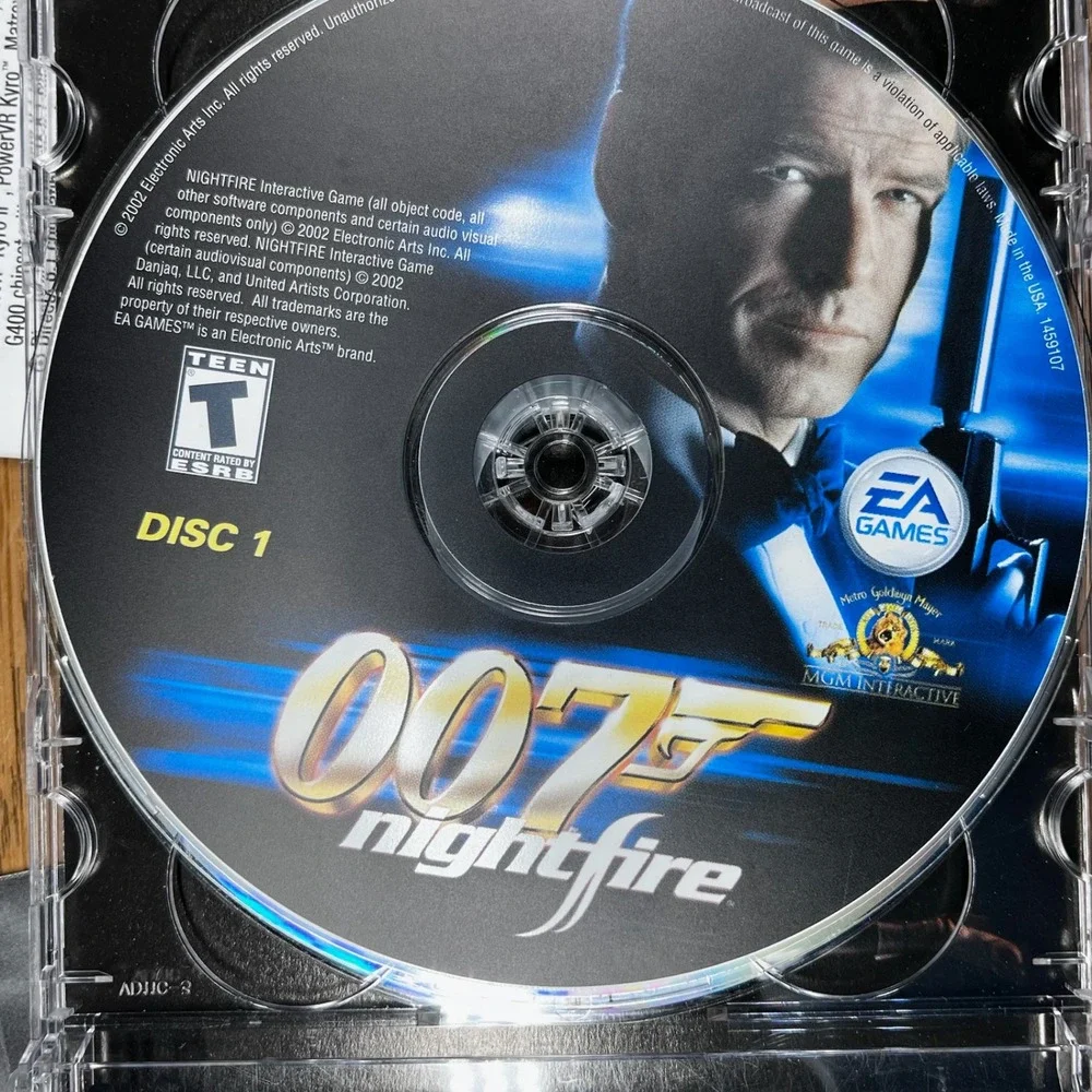EA Games James Bond 007 Nightfire PC Game Big Box 2-Disc Set Retro Spy Action